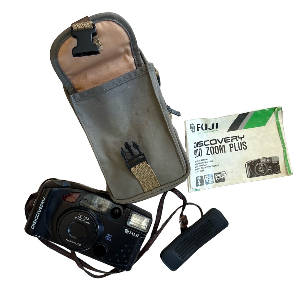 Fuji Discovery 900 Zoom Plus Date 35mm Film Camera Black Vintage Retro